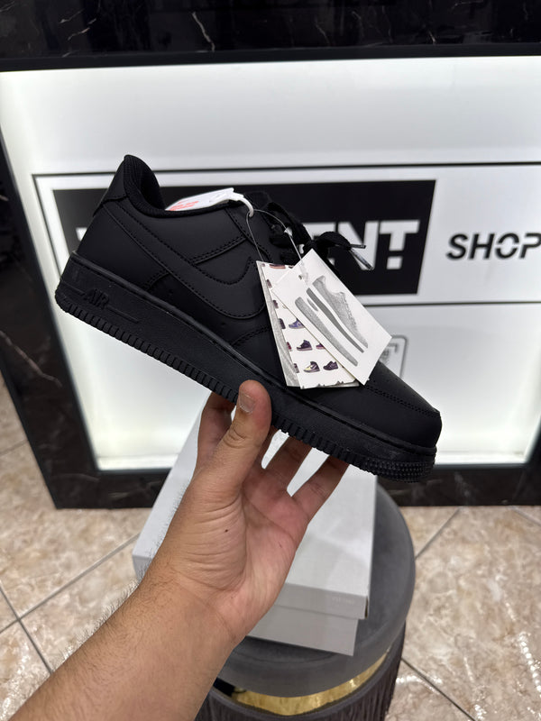 Nike - AirForce - AF1 Black